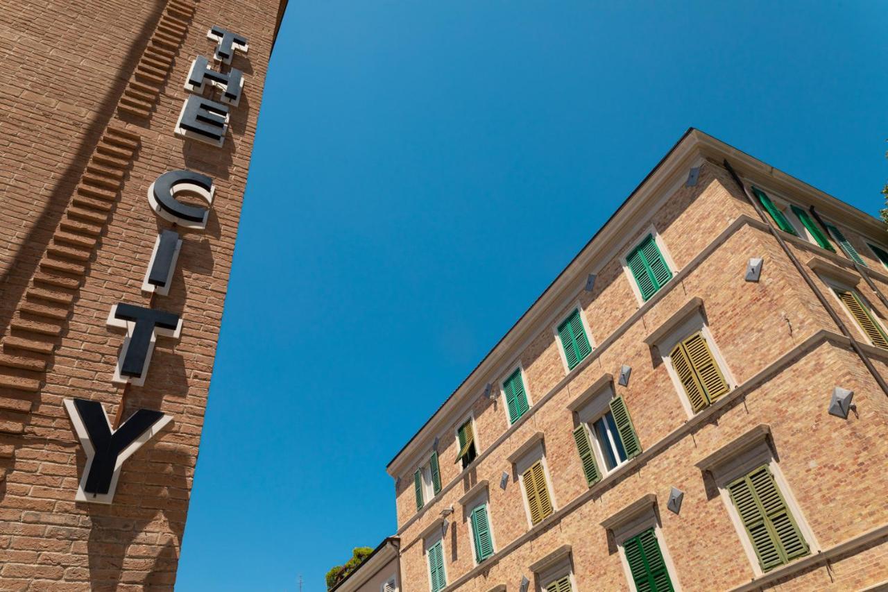 The City Hotel Ancona Luaran gambar