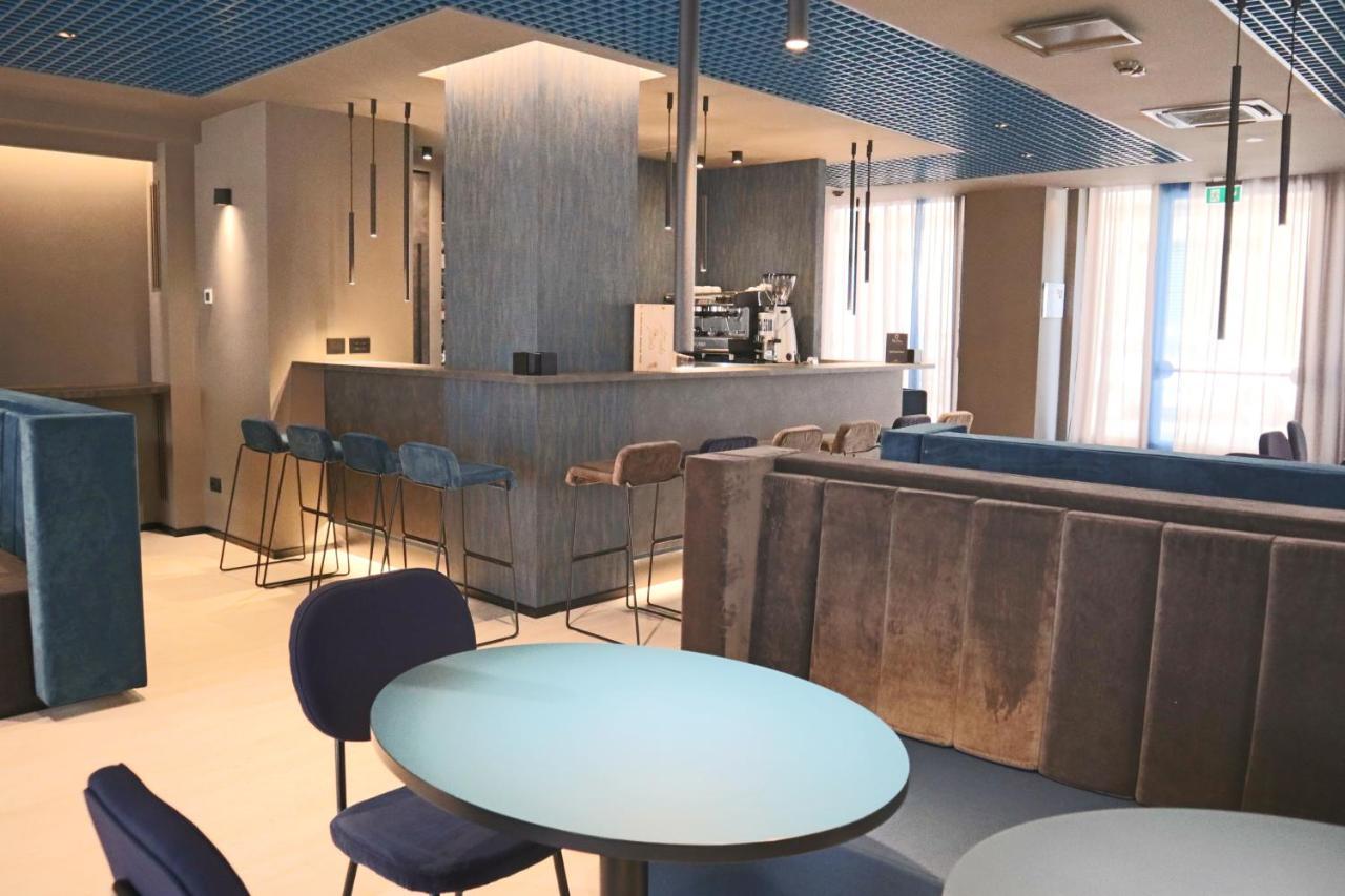 The City Hotel Ancona Luaran gambar