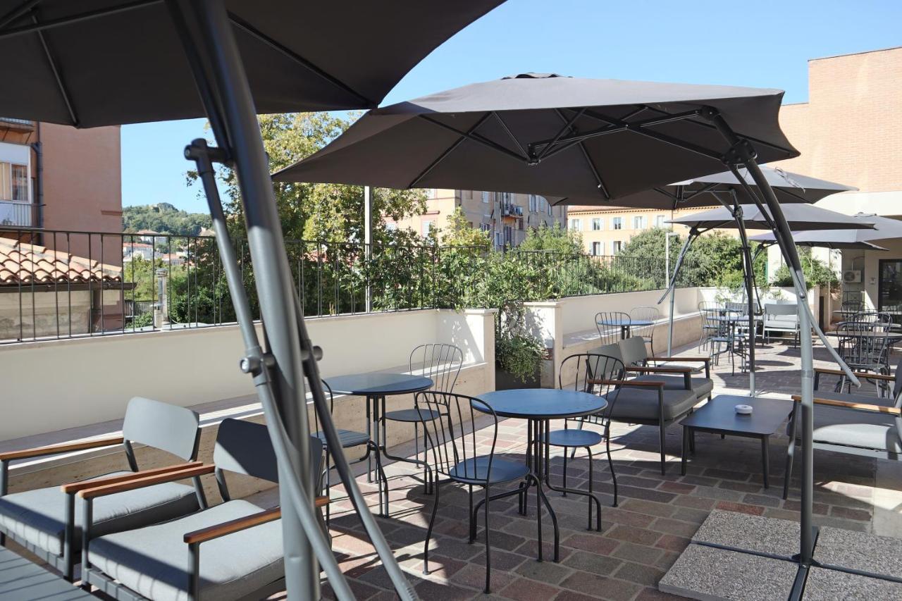 The City Hotel Ancona Luaran gambar