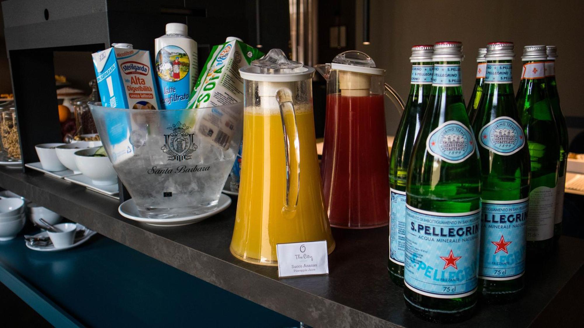 The City Hotel Ancona Luaran gambar